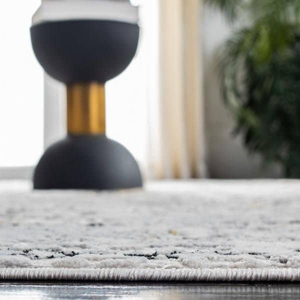 Safavieh 8 x 10 ft. Amelia Vintage Rectangle Power Loomed Rug Gray & Gold - ALA207F-8