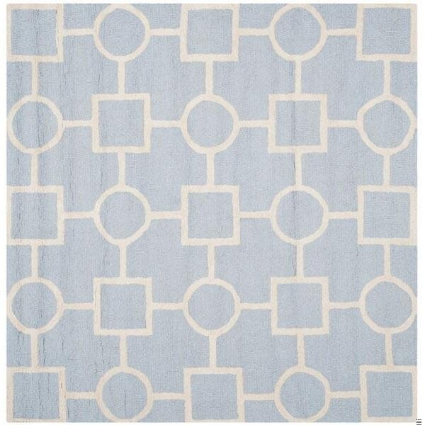 Safavieh Cambridge Accent Area Rug, Light Blue and Ivory - 2 ft. 6 in. x 4 ft. - CAM143A-24