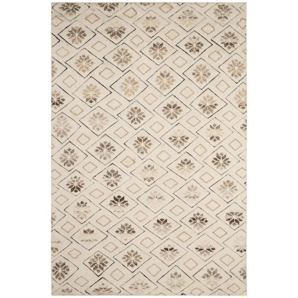 Safavieh Challe Hand Knotted Medium Rectangle Area RugIvory 6 x 9 ft. - CLE318A-6