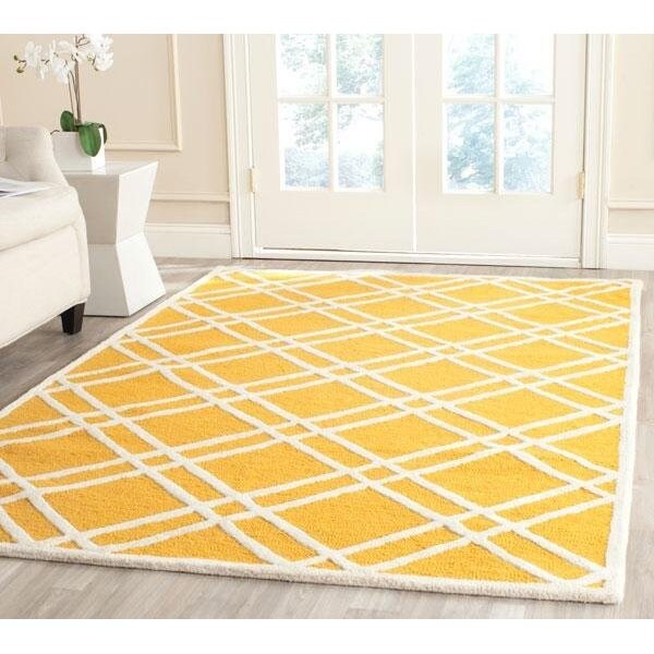 Safavieh Cambridge Small Rectangle Area Rug, Gold and Ivory - 4 x 6 ft. - CAM142Q-4