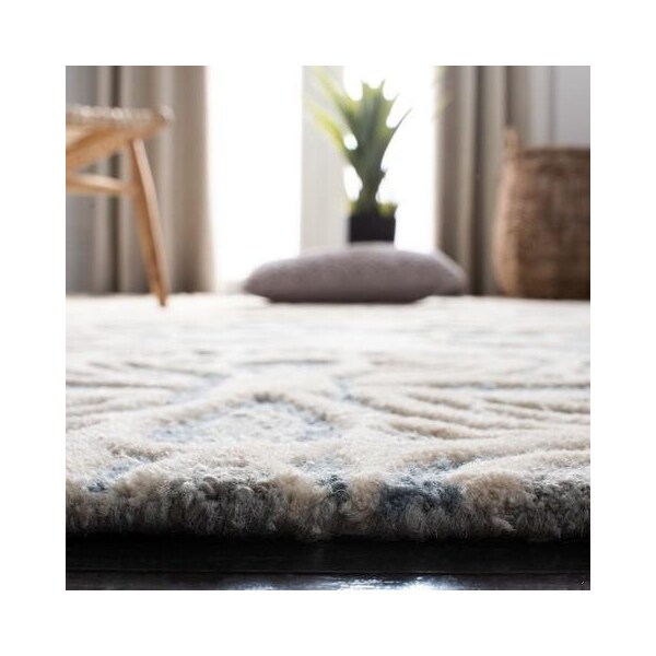 Safavieh Cambridge Runner Rugs, Grey and Blue - 2 ft.-6 in. x 8 ft. - CAM725V-28