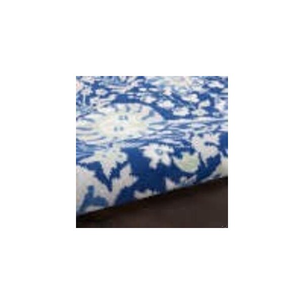 Homeroots 5 x 7 ft. Navy & Ivory Intricate Floral Area Rug - 385866