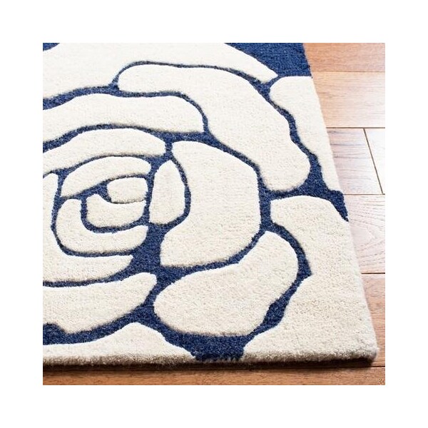 Safavieh Cambridge Hand Tufted Rectangle RugNavy & Ivory 5 x 8 ft. - CAM782M-5