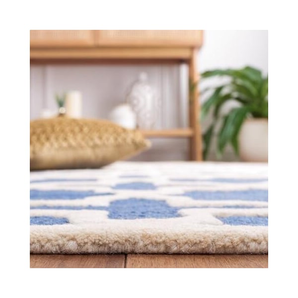Safavieh Cambridge Accent Rugs, Navy Blue and Ivory - 2 x 3 ft. - CAM125G-2