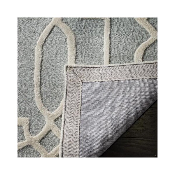 Safavieh Bella Hand Tufted Rectangle Rug, Grey and Ivory - 4 x 6 ft. - BEL138B-4