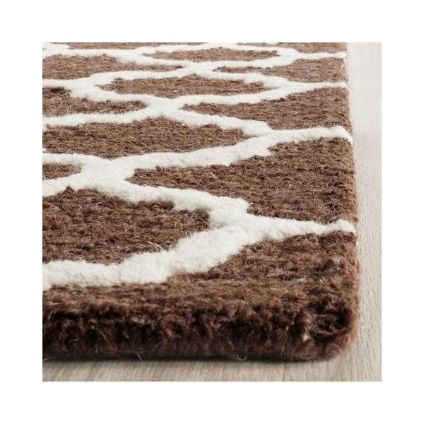 Safavieh Cambridge Medium Rectangle Rugs, Dark Brown and Ivory - 4 x 6 ft. - CAM130H-4