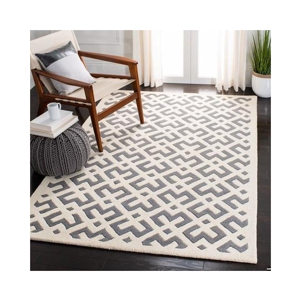 Safavieh Chatham Hand Tufted Accent Rug- Dark Grey - Ivory- 2 x 3 ft. - CHT719D-2