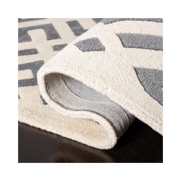 Safavieh Chatham Hand Tufted Accent Rug- Dark Grey - Ivory- 2 x 3 ft. - CHT719D-2