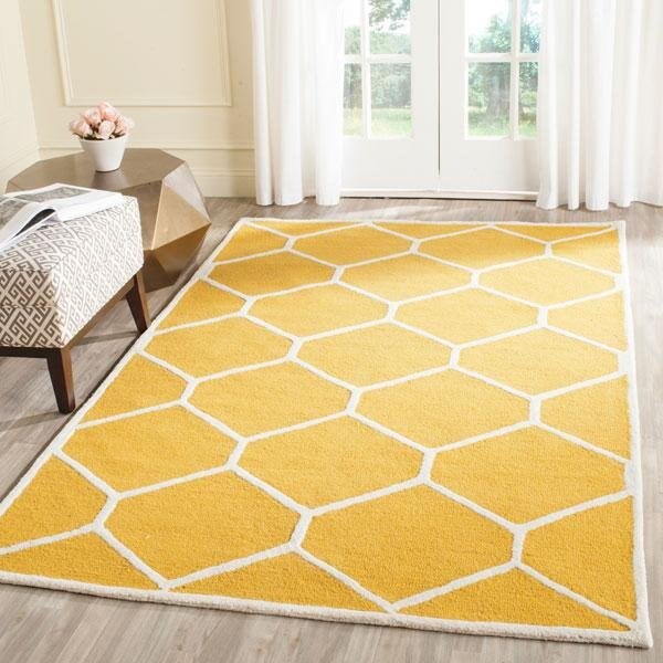 Safavieh Cambridge Medium Rectangle Rugs, Gold and Ivory - 4 x 6 ft. - CAM144Q-4