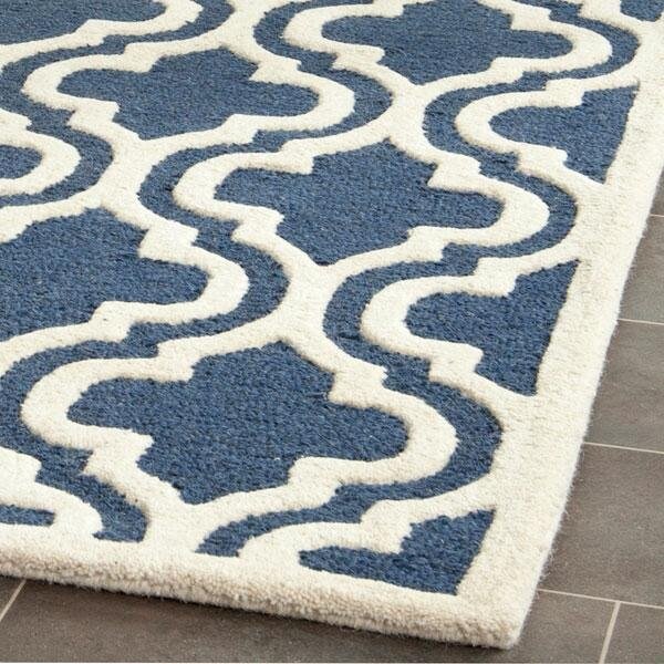 Safavieh Cambridge Small Rectangle RugNavy & Ivory 4 x 6 ft. - CAM132G-4