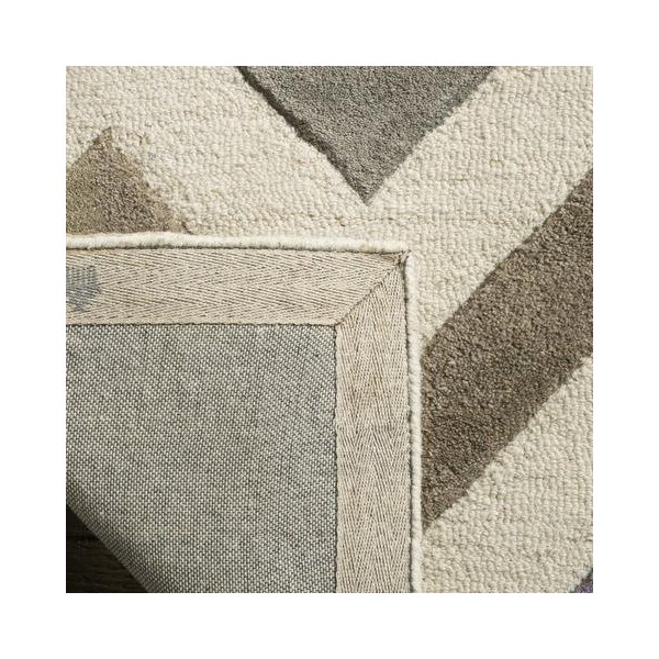 Safavieh Cambridge Hand Tufted Small Rectangle Rug- IVORY - GREY- 4 x 6 ft. - CAM580B-4