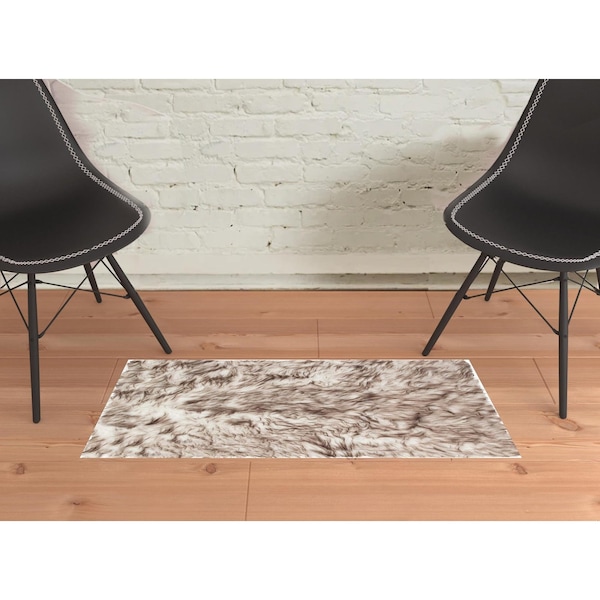 Homeroots 2 x 3 in. Fur Sheepskin Rug and Throw - Gradient Chocolate - 317213