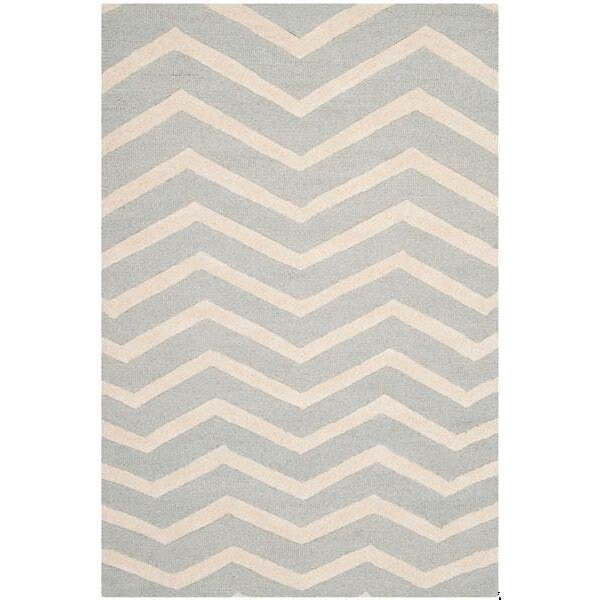 Safavieh Cambridge Hand Tufted Runner Rug- Grey - Ivory- 2 ft. 6 in. x 6 ft. - CAM714G-26