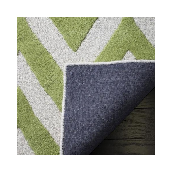 Safavieh Cambridge Hand Tufted Rectangle Rug- Green - Ivory- 2 ft. 6 in. x 8 ft. - CAM139T-28