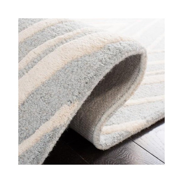 Safavieh 2 x 3 ft. Cambridge Hand Tufted Accent Area RugGrey & Ivory - CAM711G-2