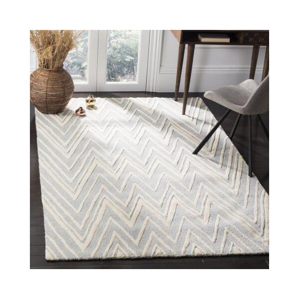 Safavieh 2 x 3 ft. Cambridge Hand Tufted Accent Area RugGrey & Ivory - CAM711G-2