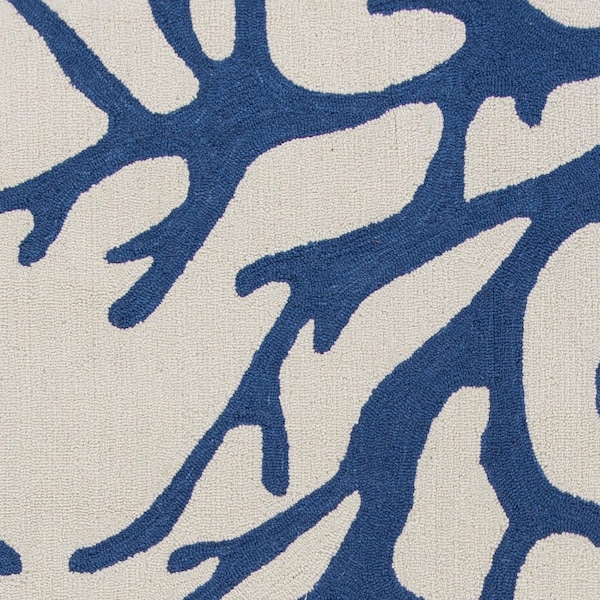 Homeroots 20 x 30 in. Polyester Ivory & Blue Area Rug - 353215