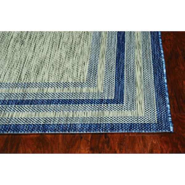 Homeroots 5 ft. 3 in. x 7 ft. 7 in. UV-Treated Polypropylene Grey & Denim Area Rug - 353954