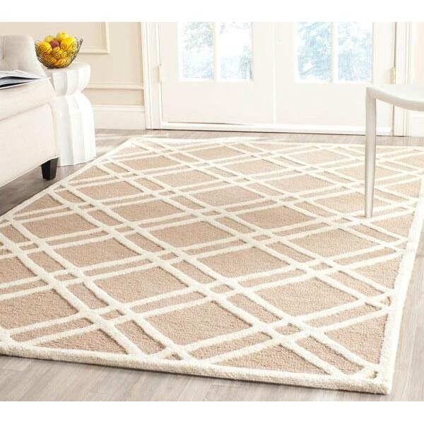 Safavieh Cambridge Accent Area RugBeige & Ivory 2 ft. 6 in. x 4 ft. - CAM142J-24
