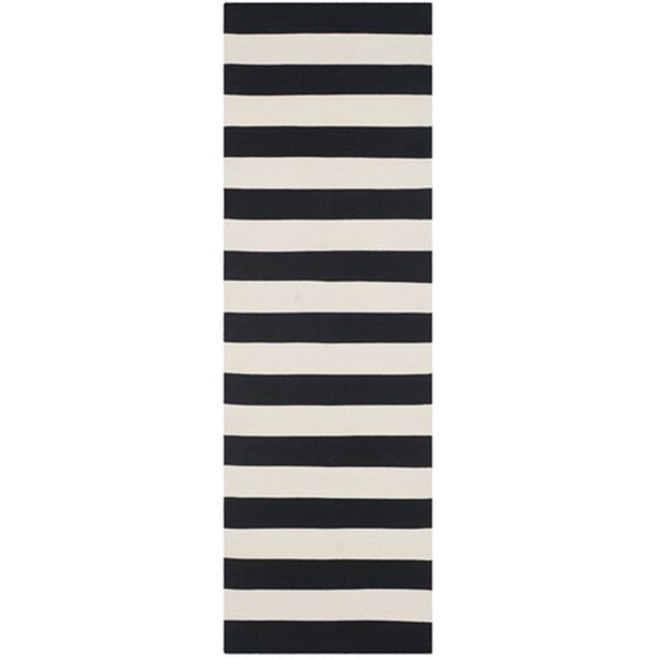 Safavieh Montauk Hand Woven Runner Rug- Black - White- 2 ft. 3 in. x 7 ft. - MTK712D-27