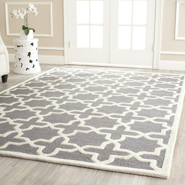 Safavieh Cambridge Hand Tufted Runner RugSilver & Ivory 2 ft.-6 in. x 6 ft. - CAM125D-26