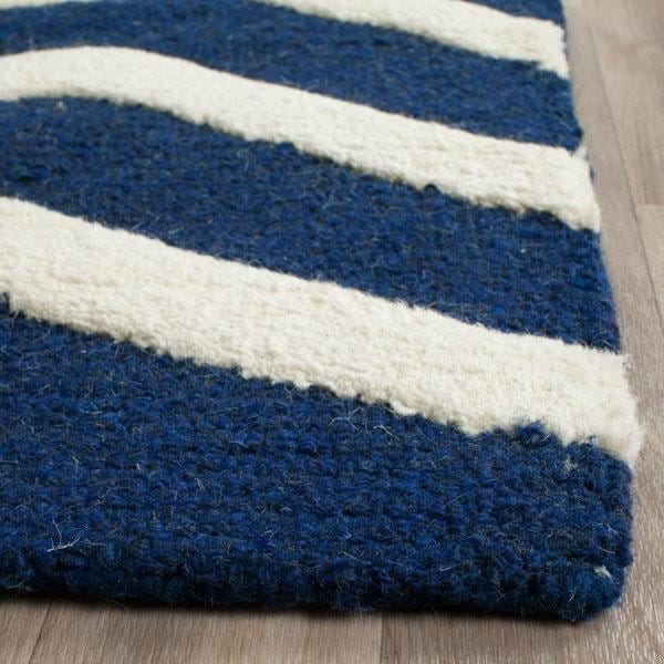 Safavieh Cambridge Hand Tufted Rectangle Rug- Navy - Ivory- 2 ft. 6 in. x 6 ft. - CAM714M-26