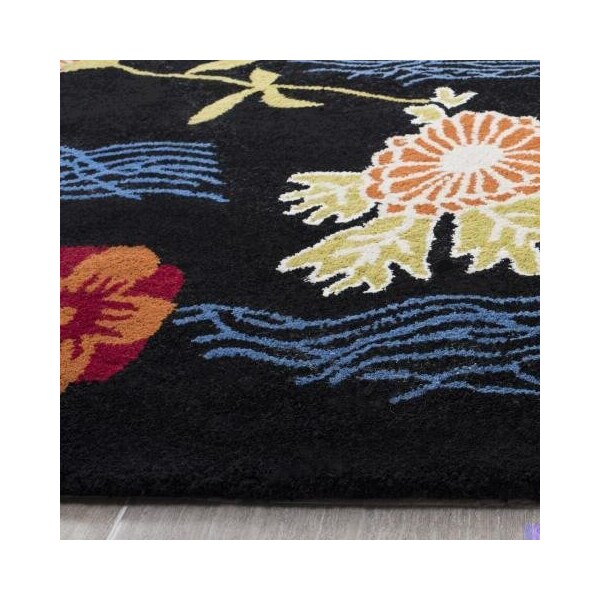 Safavieh Bella Small Rectangle Rug, Black and Multi - 4 x 6 ft. - BEL124A-4