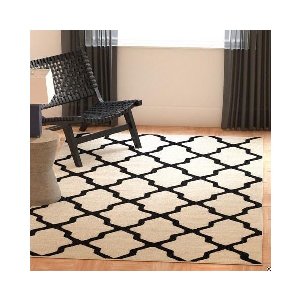 Safavieh Cambridge Hand Tufted Runner Rug- Ivory - Black- 2 ft. 6 in. x 4 ft. - CAM121W-24