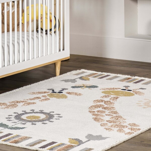 Nuloom Avianna Giraffe Kids Fringe Area Rug 5ft x 7ft 6in - KKPL08A-508