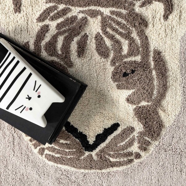 Nuloom Naima Tiger Machine Washable Kids Area Rug 4ft x 6ft - SVDC09A-406