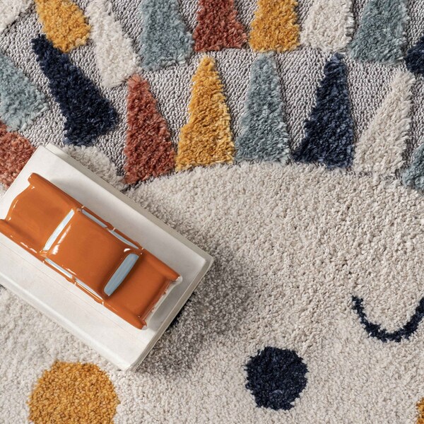 Nuloom Amiah Hedgehog High-Low Kids Tasseled Area Rug 5ft 3in x 7ft 7in - KKLR37A-53077