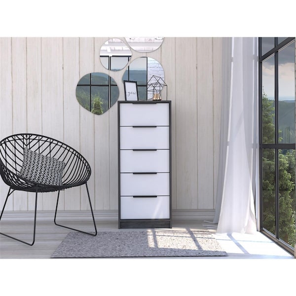 Homeroots 18 in. Manufactured Wood Five Drawer Standard Chest, White - 477807
