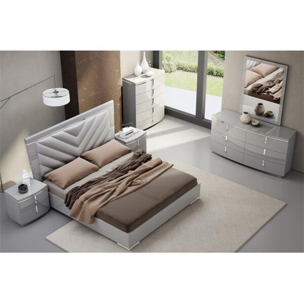 J&M Furniture J&M Furniture 18215-D New York Bedroom Dresser; Grey - 18215-D
