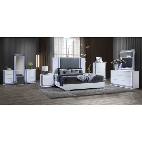 Global Furniture Usa Modern  High Gloss Ylime Smooth White King Bed With Led - 3865