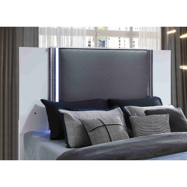 Global Furniture Usa Modern  High Gloss Ylime Smooth White King Bed With Led - 3865