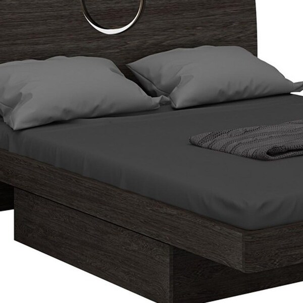 Homeroots 84 x 87 x 40 in. Modern California King Gray High Gloss Bed - 343917