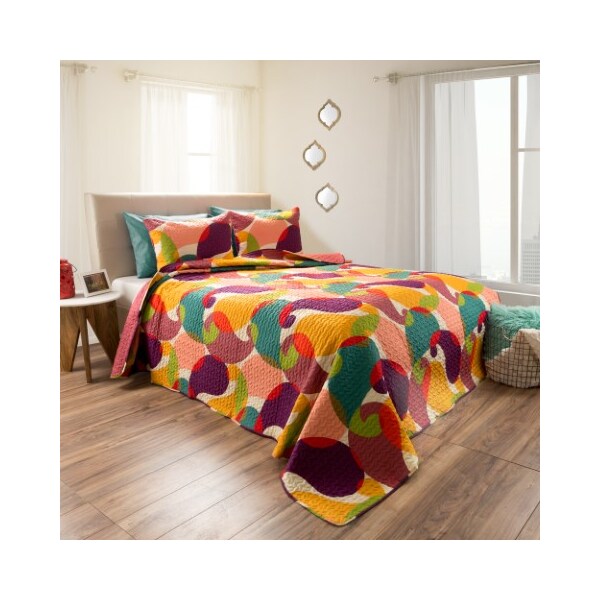 Hastings Home 3-piece Quilt Bed Set, Reversible Microfiber Bedding With Shams for Bedroom (Full/Queen, Pink Rose) - 626127WQF