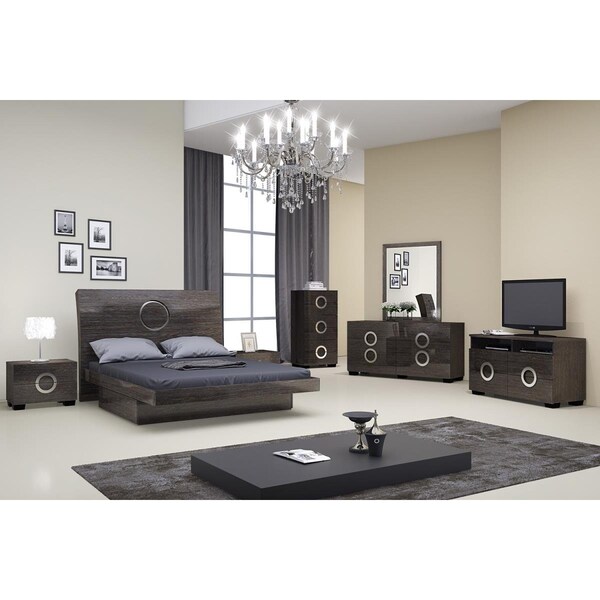 Homeroots 77 x 90 x 40 in. Eastern King Modern Gray High Gloss Bedroom Set - 4 Piece - 343929