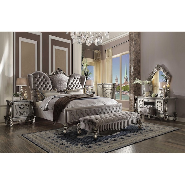 Homeroots 76 x 95 x 72 in. Velvet Antique Platinum Upholstery Poly Resin Queen Bed - 348196