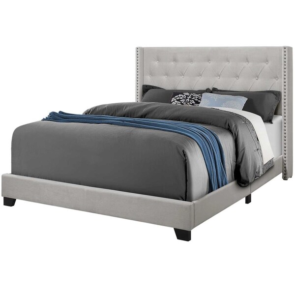 Homeroots 66.5 x 87.5 x 49.75 in. Velvet with Chrome Trim Bed, Light Grey - Queen - 355769
