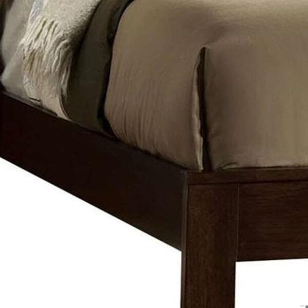 Homeroots 52 x 85 x 80 in. Madison Eastern King Bed Espresso - 285862