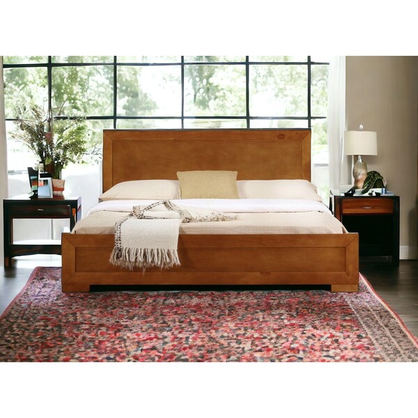 Homeroots 35.4 x 63 x 82.3 in. Oak Wood Queen Size Platform Bed - 397101