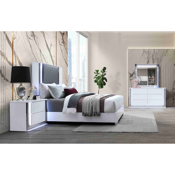 Global Furniture Usa Modern  High Gloss Ylime Smooth White Queen Bed With Led - 3867