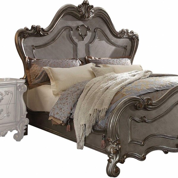 Homeroots 74 x 93 x 72 in. Antique Platinum Wood Poly Resin Queen Bed - 348202