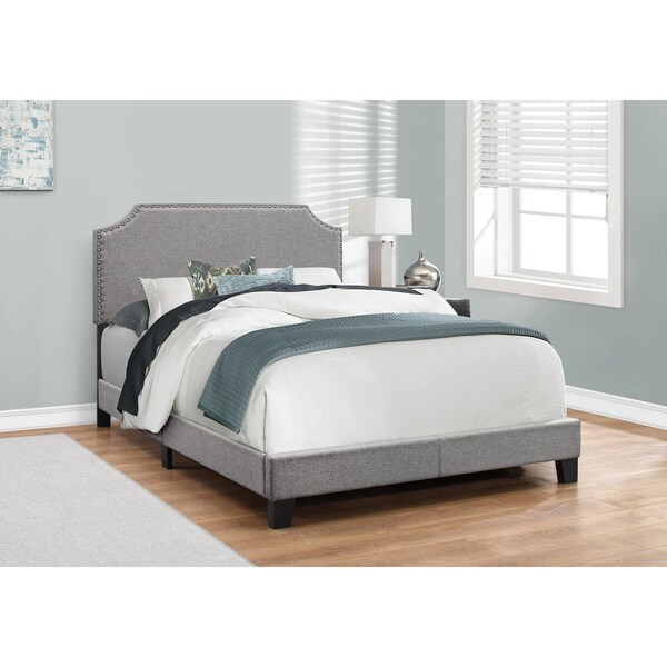 Homeroots 45.5 in. Solid Wood, Linen, MDF & Foam Full Size Bed with a Chrome Trim - 333294