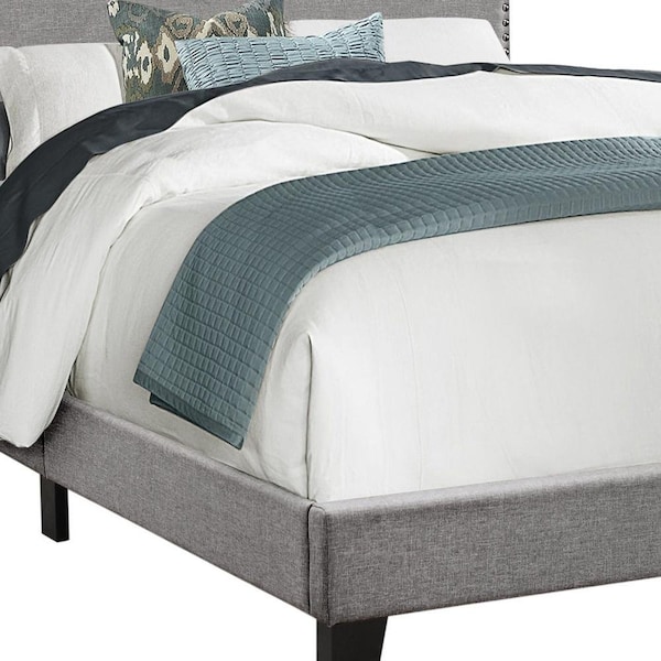 Homeroots 45.5 in. Solid Wood, Linen, MDF & Foam Full Size Bed with a Chrome Trim - 333294