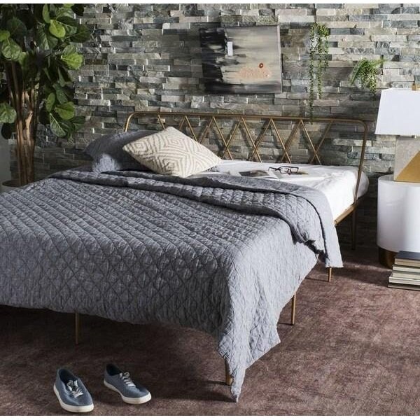 Safavieh Gatsby Queen Bed, Gold - BED6200A-Q