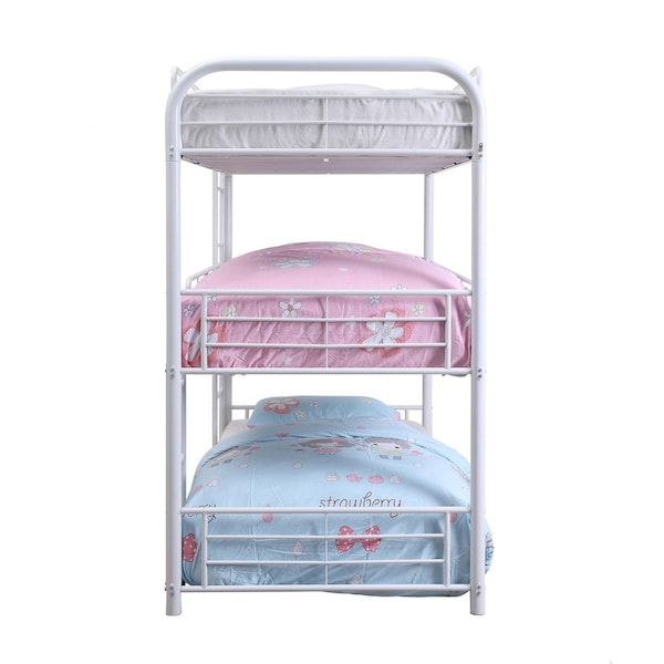 Homeroots 57 x 79 x 74 in. White Metal Triple Full Bunk Bed - 347210