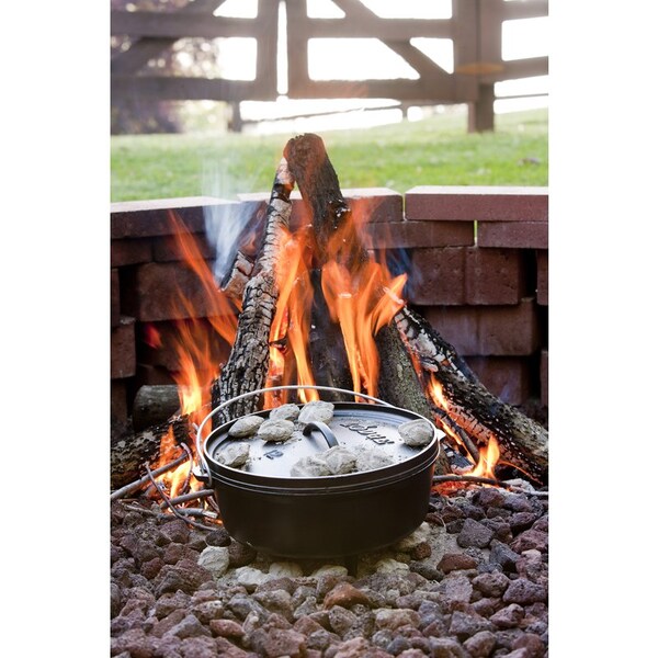 Lodge Lodge Logic Cast Iron Dutch Oven 12 in. 6 qt Black - L12CO3