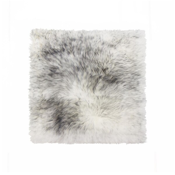 Homeroots 17 in. 100 Percent Sheepskin Chair Seat Pad - Gradient Grey - 317155